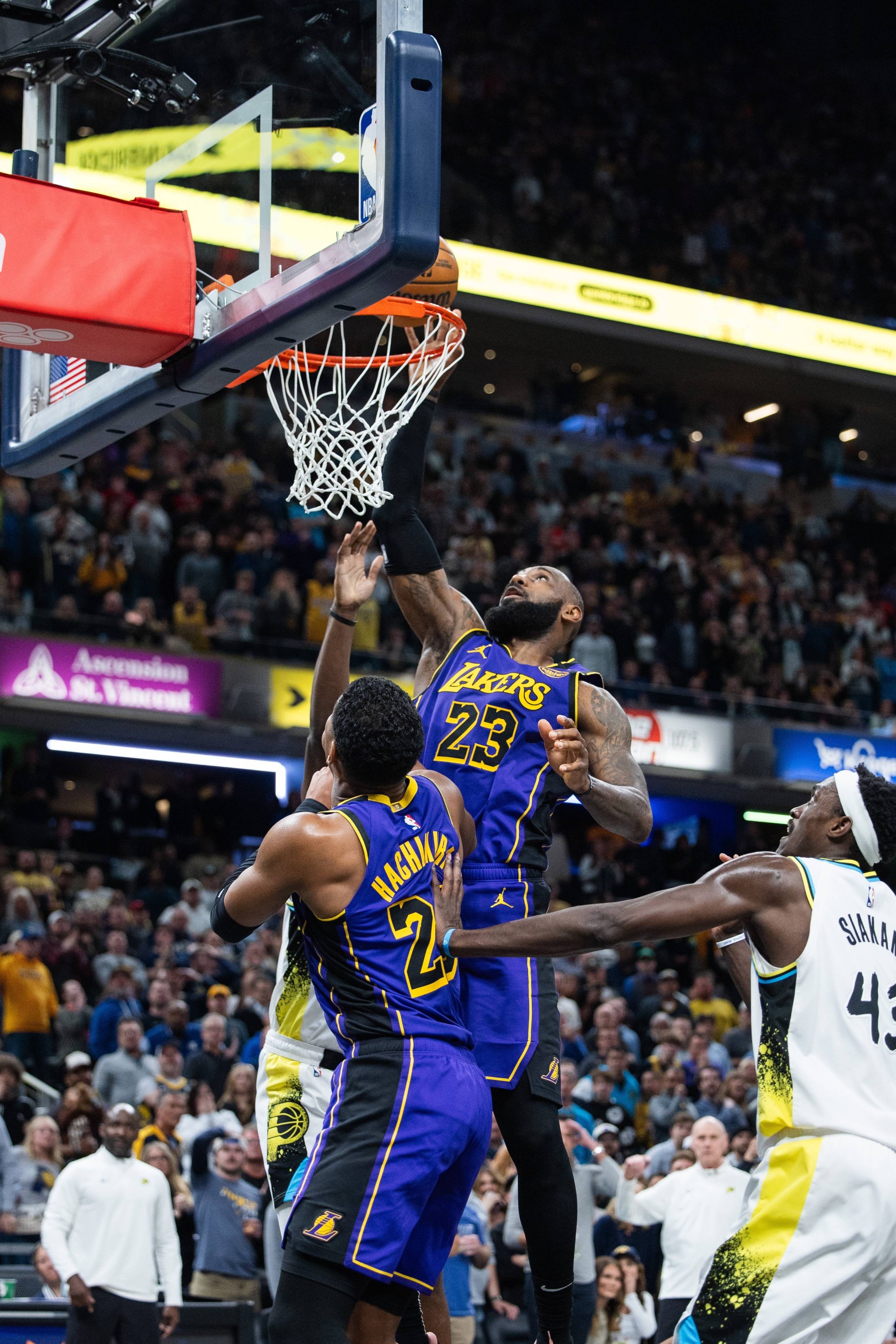 满冠网站 -关于洛杉矶湖人迎CBA季后赛关键赛，清晨篮板制胜，质疑声仍在，团队化学反应显著的信息