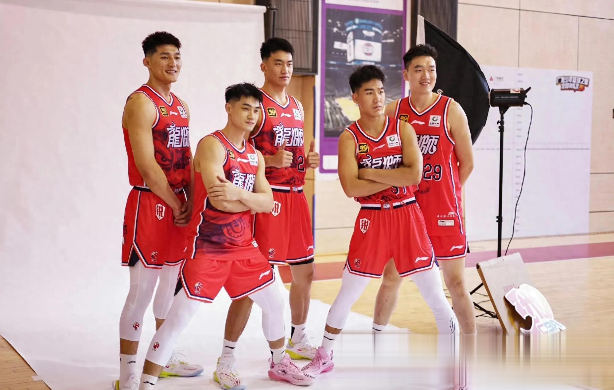 满冠平台 -赛后广州队战术微调——CBA常规赛节点到来，底气十足，数据趋势出现新变化的简单介绍